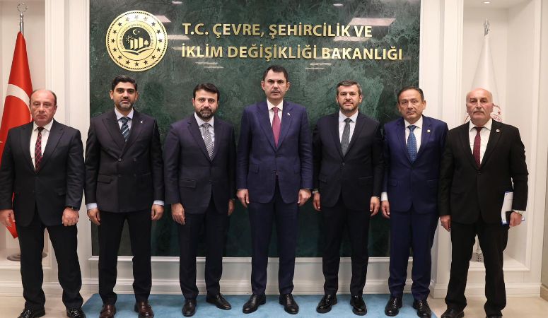 Karabük Heyetinden Bakan Kurum’a Stratejik Ziyaret: Gündemde Kentsel Dönüşüm ve Çevre Projeleri Vardı