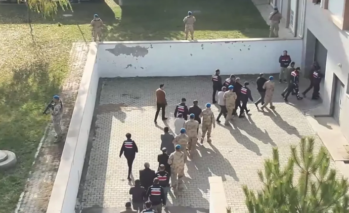 Ankara'da Tefeci Şebekesine Dev Operasyon: 20 Tutuklama, Milyonlarca Liralık Mal Varlığına El Konuldu