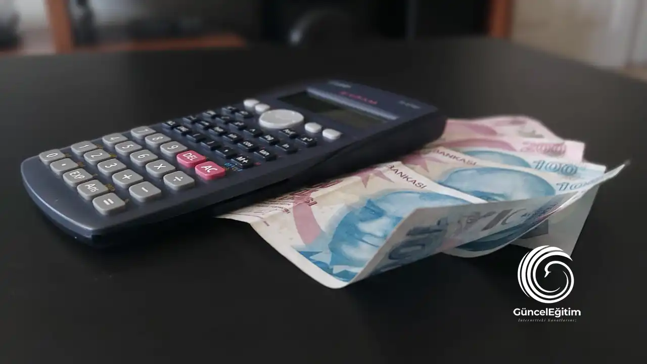 Öğretmenlere Aralık Ayında Üç Farklı Ödeme: Maaş ve İki Ek Ders Ücreti