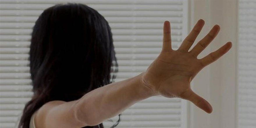 Lisede Taciz İddiası: Öğrenciler Şikâyetçi Oldu, Öğretmen Gözaltına Alındı