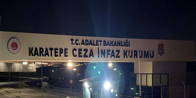 Murat Övüç Başörtüsü Videosu Nedeniyle Tutuklandı