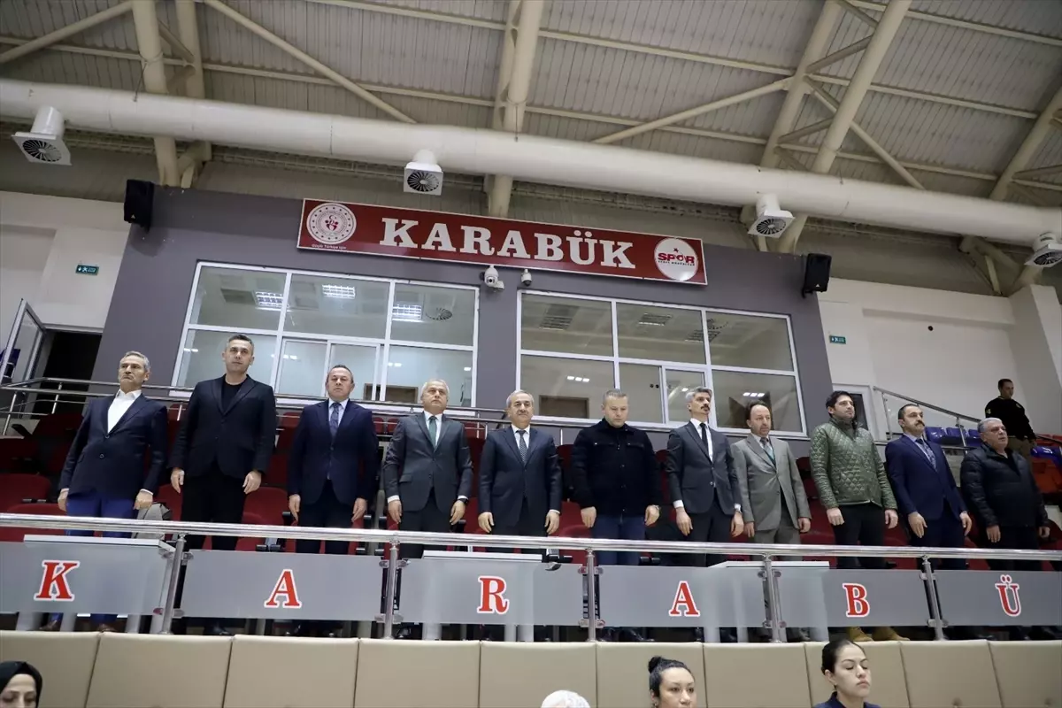 Karabük’te Basketbol Heyecanı: Parkede İlk Düdük Çaldı