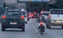 Bursa'da yatarak motosiklet süren maganda kamerada