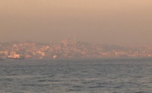 İstanbul'da sis esareti... Görüş mesafesi düştü!