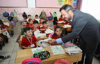 Karabük Belediyesi’nden Minik Öğrencilere Anlamlı...