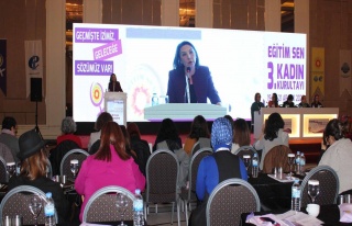 KESK Kadın Kurultayı Alkışlı Saygı Duruşuyla...