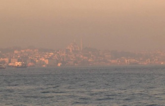 İstanbul'da sis esareti... Görüş mesafesi düştü!