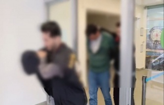 Şişli'de Yol Verme Tartışması Kanlı Bitti: Minibüsteki İki Kişiyi Bıçaklayan Şüpheli Tutuklandı