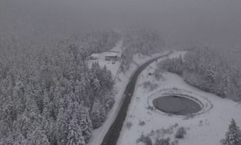 Karabük-Bartın yolu karla kaplandı, kartpostallık görüntüler oluştu