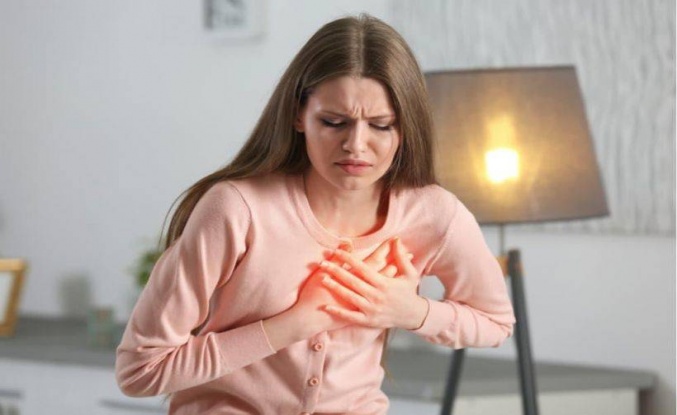 Mastit nedir, ne demek? Göğüs ağrısı mastit midir? Mastit belirtileri nelerdir? Mastit evde nasıl tedavi edilir?