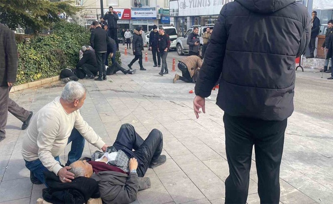 Karaman'da Sokak Ortasında Silahlı Saldırı: 1 Ölü, 3 Yaralı
