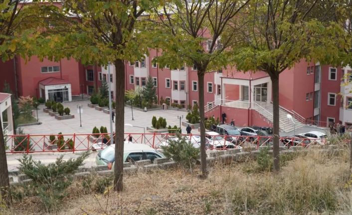 Gümüşhane Üniversitesi'ndeki Rehin Alma Olayında Şüpheli Susma Hakkını Kullandı